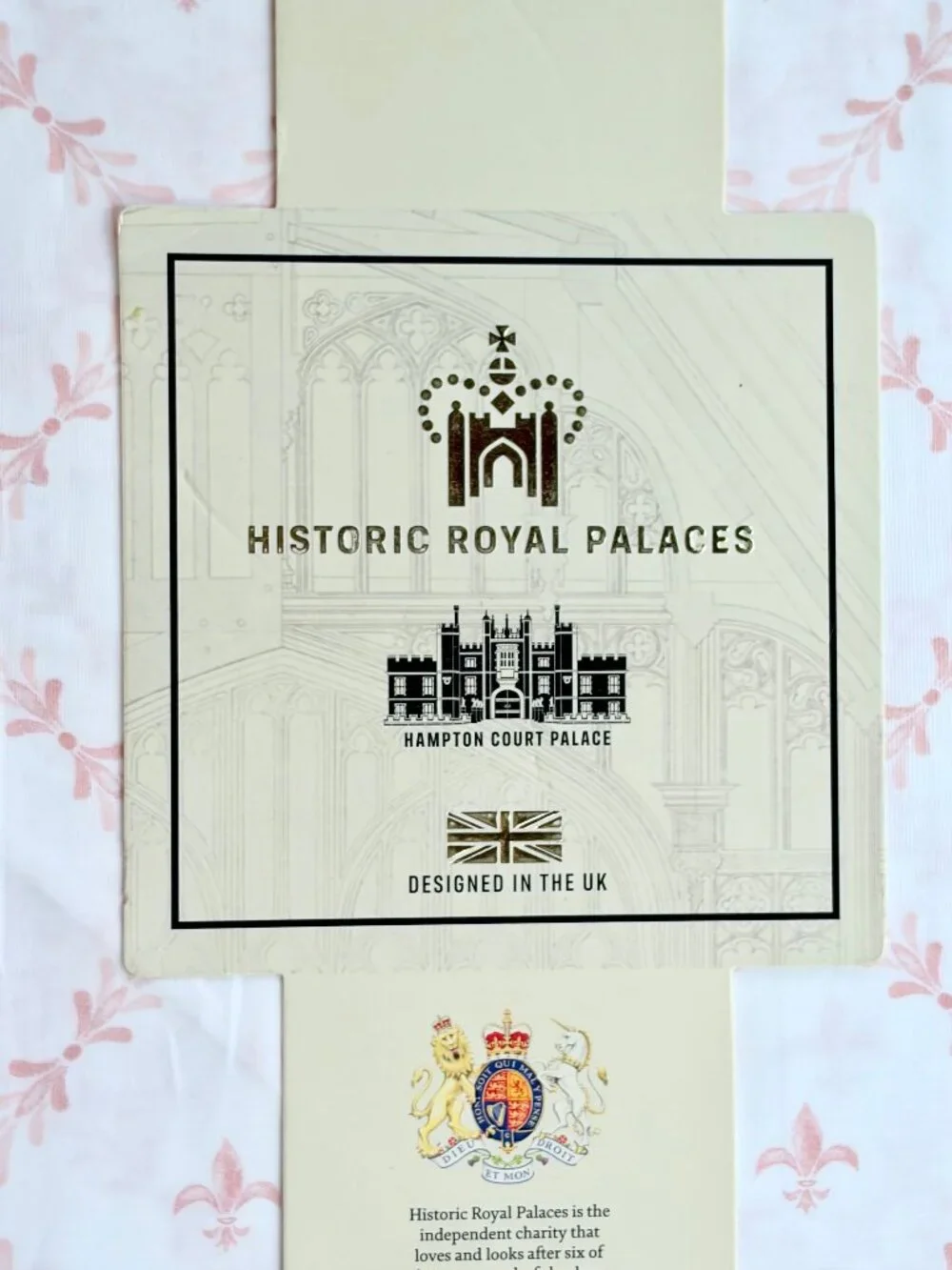 Historic Royal Palaces King Plaster Pink Fleur De Lis 100% Cotton Sheet Set